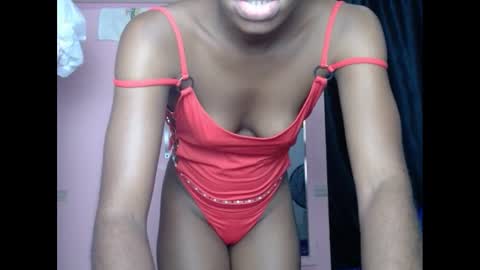 Snapshot of sexyxbunnyxx chatting on 01/11/25, 11:56 Blue online show from 01/11/25, 11:56