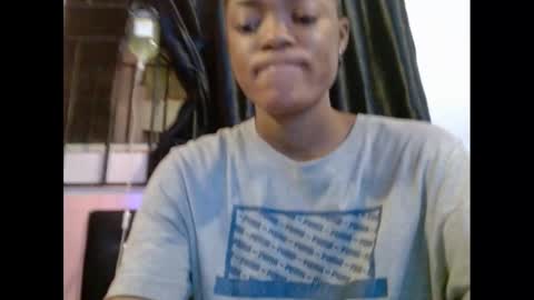 Snapshot of sexyxbunnyxx chatting on 02/04/25, 09:52 Blue online show from 02/04/25, 09:52