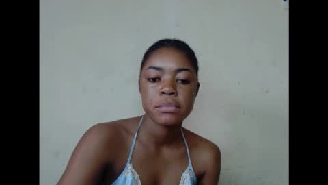 Snapshot of sexyxbunnyxx chatting on 09/22/25, 09:00 Blue online show from 09/22/25, 09:00