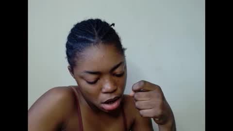 Snapshot of sexyxbunnyxx chatting on 09/29/25, 10:09 Blue online show from 09/29/25, 10:09