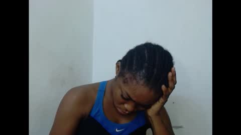 Snapshot of sexyxmilfx chatting on 02/25/26, 10:08 sexyxmilfx online show from 02/25/26, 10:08