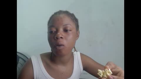 sexyxpeach online show from 12/17/25, 07:31