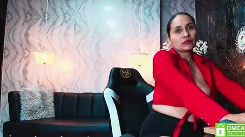 MADAME  online show from 12/02/25, 11:37