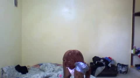 Snapshot of sexyy_tiny chatting on 02/18/25, 11:44 Mel online show from 02/18/25, 11:44