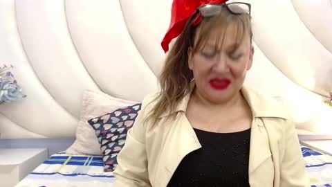 Mary online show from 11/24/25, 11:32