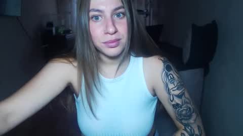 Snapshot of sexyyuliia777 chatting on 09/16/25, 06:25 Yuliia online show from 09/16/25, 06:25