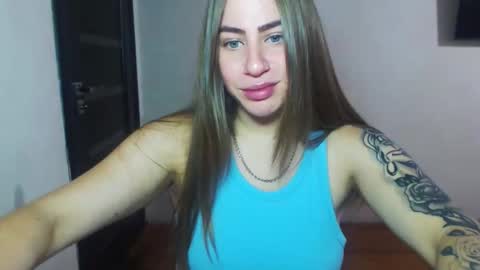 Snapshot of sexyyuliia777 chatting on 10/12/25, 07:29 Yuliia online show from 10/12/25, 07:29