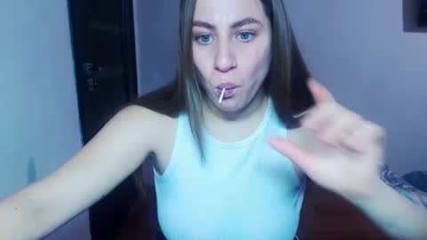 Snapshot of sexyyuliia777 chatting on 11/08/25, 09:09 Yuliia online show from 11/08/25, 09:09