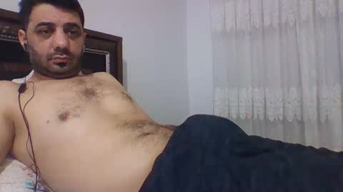 Snapshot of sexyyy_mannn chatting on 02/08/25, 05:50 sexyyy_mannn online show from 02/08/25, 05:50