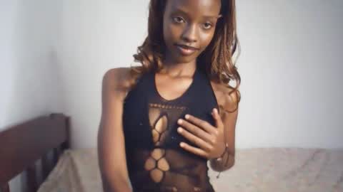 Snapshot of sexyzuriel chatting on 02/09/26, 04:16 sexyzuriel online show from 02/09/26, 04:16