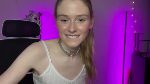 Snapshot of shadebabe chatting on 03/08/25, 08:33 shadebabe online show from 03/08/25, 08:33