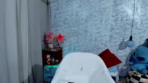 Liz online show from 10/10/25, 01:15