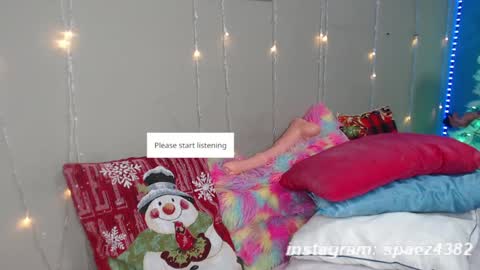 Snapshot of shadia_squirt chatting on 12/19/24, 10:56 shadia online show from 12/19/24, 10:56
