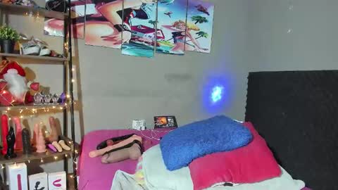 Snapshot of shadia_squirt chatting on 10/21/25, 02:45 shadia online show from 10/21/25, 02:45
