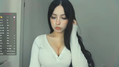 Snapshot of shaecatalina chatting on 06/05/26, 08:20 shaecatalina online show from 06/05/26, 08:20