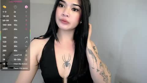 Snapshot of shaggynm505 chatting on 06/19/26, 08:29 Beautiful Angel online show from 06/19/26, 08:29
