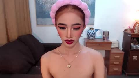 shaina online show from 12/23/25, 01:36