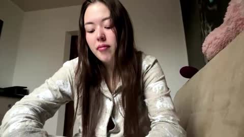 Hana online show from 12/03/25, 03:36