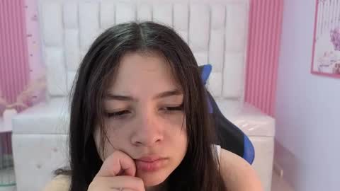 Snapshot of shalon_diaz_sub chatting on 02/03/26, 12:43 Shalon online show from 02/03/26, 12:43