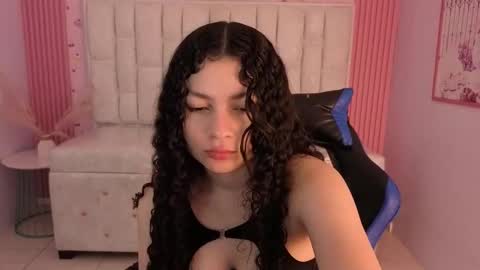 Snapshot of shalon_diaz_sub chatting on 02/04/26, 09:42 Shalon online show from 02/04/26, 09:42