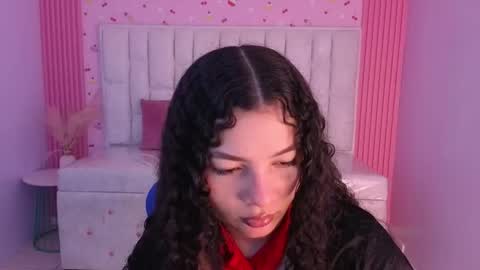 Snapshot of shalon_diaz_sub chatting on 02/20/26, 01:33 Shalon online show from 02/20/26, 01:33