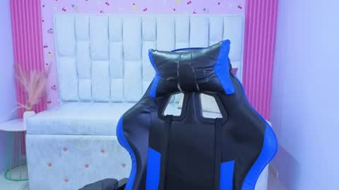 Snapshot of shalon_diaz_sub chatting on 07/11/26, 09:05 Shalon online show from 07/11/26, 09:05