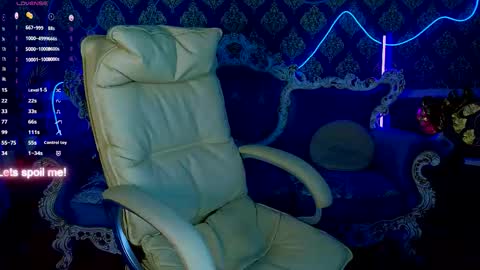 Lessi online show from 12/05/25, 07:06