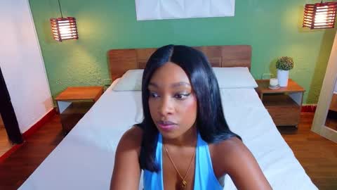 Catalina online show from 11/25/25, 05:57