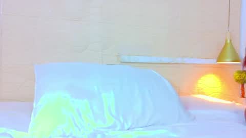 Catalina online show from 04/18/26, 07:58