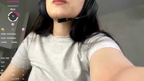 Snapshot of shanaecornish chatting on 12/04/25, 07:50 Viola online show from 12/04/25, 07:50