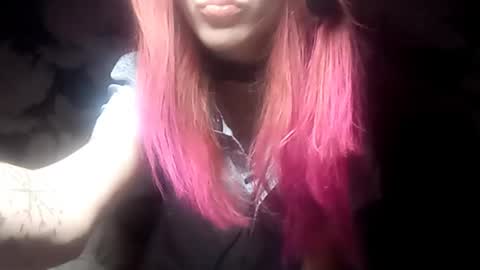 Snapshot of shandawilkenson chatting on 10/14/25, 05:47 Lia online show from 10/14/25, 05:47