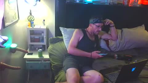 Snapshot of shane_and_shiloh chatting on 02/19/26, 01:34 Shane Shiloh online show from 02/19/26, 01:34