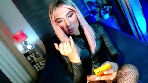 MISS SHANE online show from 10/30/25, 06:30