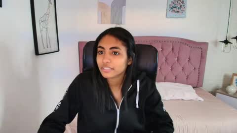 shanelle online show from 11/22/25, 03:16