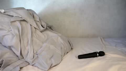 Emmy online show from 04/09/26, 06:19