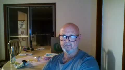 Snapshot of shaneo781570 chatting on 05/09/26, 10:31 shaneo781570 online show from 05/09/26, 10:31
