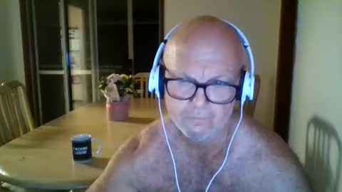Snapshot of shaneo781570 chatting on 05/16/26, 06:07 shaneo781570 online show from 05/16/26, 06:07
