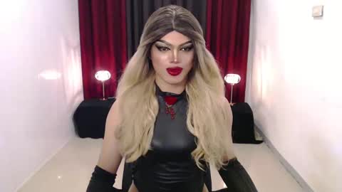 Snapshot of shanex01 chatting on 12/07/24, 05:31 Shane X online show from 12/07/24, 05:31