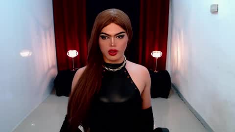 Snapshot of shanex01 chatting on 12/17/24, 03:17 Shane X online show from 12/17/24, 03:17