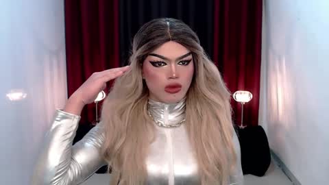 Snapshot of shanex01 chatting on 12/23/24, 06:05 Shane X online show from 12/23/24, 06:05