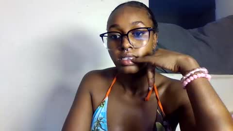 shania_sleigh online show from 04/18/26, 02:32