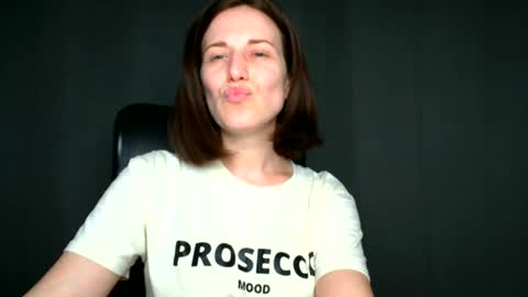 Shannen online show from 05/31/26, 08:10