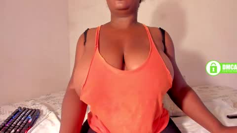 Snapshot of shannick03 chatting on 02/20/25, 07:08 shack03 online show from 02/20/25, 07:08