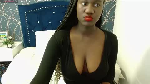 shanntall_tk online show from 02/11/25, 12:05