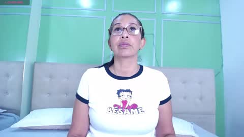  Shanon  online show from 02/09/25, 01:33