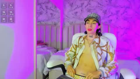 Shantal online show from 12/01/25, 03:11