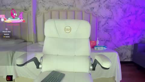 Shantal online show from 01/12/26, 10:42