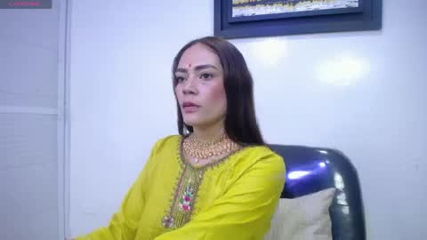 shantalakrishaa online show from 04/18/26, 07:58