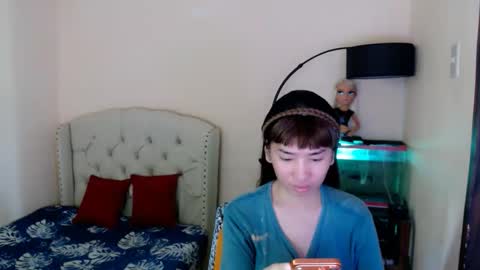 SHANTA FOX  s online show from 04/05/26, 01:36