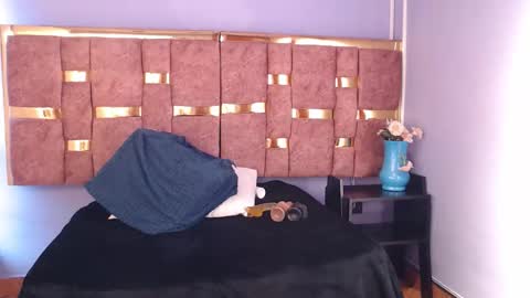 shantall 05 online show from 03/12/26, 10:27